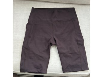 NEW APPAREL bruna cykelbyxor, storlek L 44/46