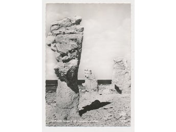 Fårö Raukar vid Langhammars PB 2458 A6 m vågig kant pg 196? KV7 hörnv uppe t v*