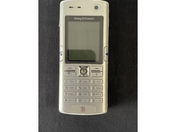 Ericsson K600i Silver (3-låst) – Klassiker från 2005 – Retro / Samlarobjekt