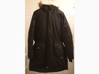 Använd en vinter!! Vinter jacka till dam från E.. (420997948 Använd en vinter!! Vinter jacka till dam från E.. (420997948