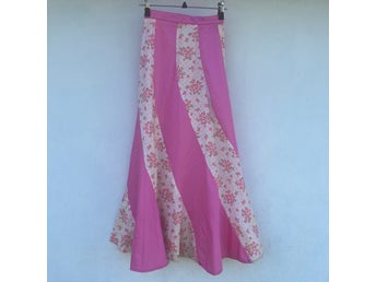 Vintage hemsydd kjol 70-tal retro blommig rosa hellång lång hippie bohemisk