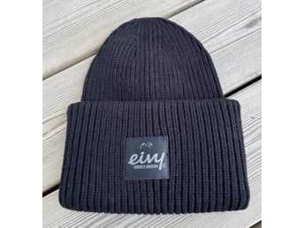 Eivy svart beanie mössa helt ny