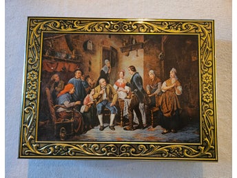 Gammal välbehållen godis låda i plåt