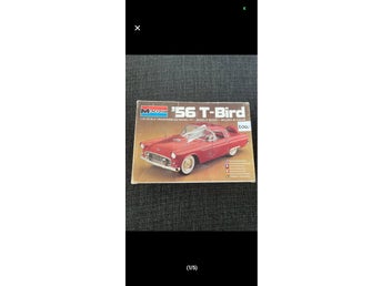 Monogram '56 T-Bird modellbil byggsats