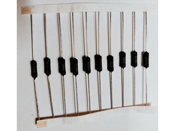 10 st Effektmotstånd (resistorer) Vishay 150 Ohm 6W 5%