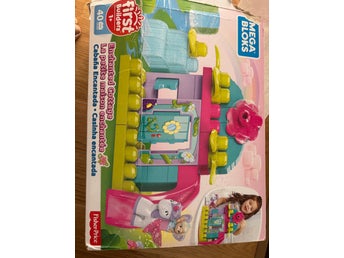 Fisher-Price Mega Bloks Enchanted Cottage
