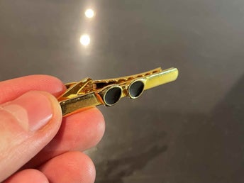 Slipsklämma Solglasögon - Guld och emalj - slipsnål vintage