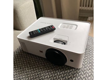 ViewSonic PX704HD projektor