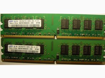 2GB (2 st *1 GB)Samsung.DDR2 PC5300/667.100 % LikaSpec. Även datum är samma.Rea