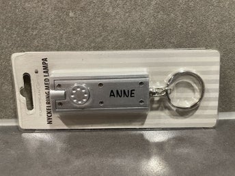 Anne! Nyckelring med minificklampa och namn! Helt ny - oanvänd! Julklapp?