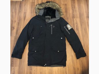 Peak performance vinterjacka str M + Gant halsduk Peak performance vinterjacka str M + Gant halsduk