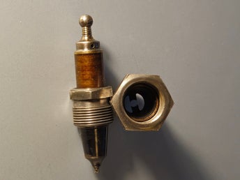 SKICKA PRISERBJUDANDE ! Samlar tändstift KLG V9/1E OLD RARE VINTAGE SPARK PLUG
