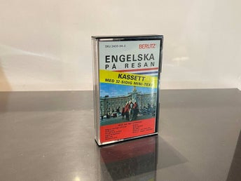 Engelska på resan Kassett - 1972 Berlitz - vintage språkkurs + booklet - röster
