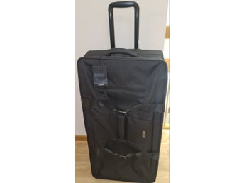 Trunk EPIC DYNAMIK Cabin Svart Ny Butikspris 1195kr Resa Sport Fritid 40L