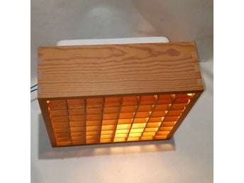 Furu plafond, alda 25X25cm