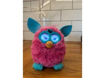 Furby rosa interaktiv leksak