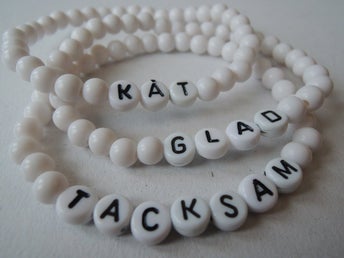 3 vita bokstavsarmband Armband pärlor Kåt, Glad & Tacksam