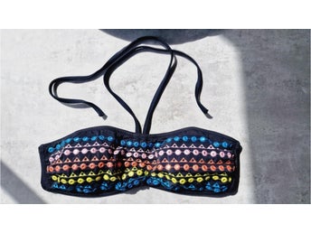 Svart Bandeau Bikini topp med vadderade kupor LC Waikiki -STL. 42