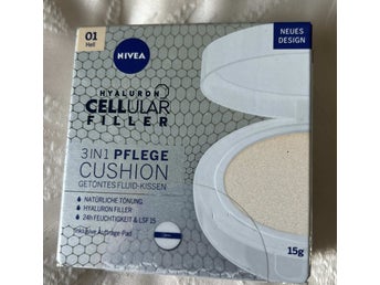 NIVEA Hyaluron Cellular Filler 3in1 Pflege Cushion, 01 Hell