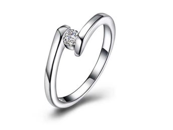 Ring pläterad med silver 925, med zirkon kristal, Storlek 8, ca 17-18 mm