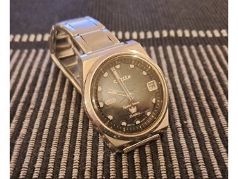 Citizen Crystal Seven Automatisk Klocka