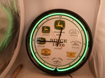 john deere neonklocka