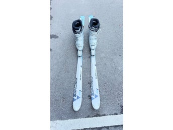 Fischer ski med Lange skistøvler og Marker bindinger