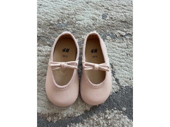 H&M Ballerinaskor Rosa Storlek 18/19