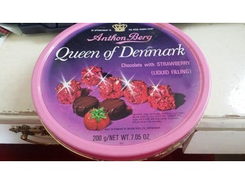 Plåtburk Anton Berg Queen of Denmark Diameter 19 cm Höjd 3,5 cm