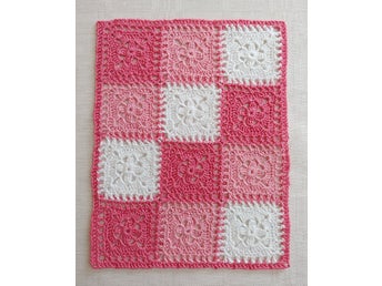 Dockskåpsfilt / dockfilt, ca 15 x 19,5 cm, bomull