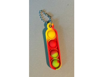 Grön, gul, röd fyra Pop-It Fidget Toy nyckelring Sensorisk Anti stress leksak