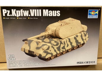 Pz.Kpfw. VIII Maus TRUMPETER 1/72 OÖPPNAD