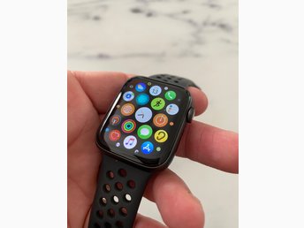 apple watch 5 gps cellular nike
