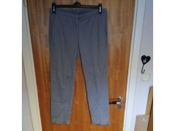 Style Benetton gråa byxor, storlek 40