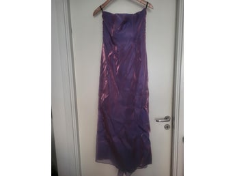 Ny jättefin lång strapless klänning - Studentbal / aftonklänning. Stlk 38