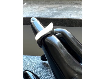 Äkta silver ring stämplad 925 & GFAB - Ovanlig design spetsig
