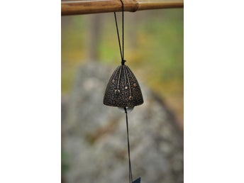 Japansk Furin Iwachu svart/guld - vindklocka vindspel