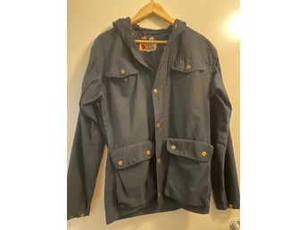 Fjällräven mörkblå jacka, retro 1970-80 tal storlek 180 CL