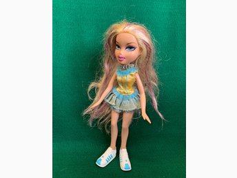 blond bratz