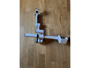 Skärmfäste för skrivbord
