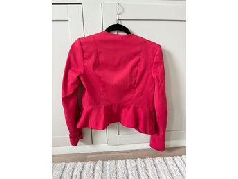 Röd Damkavaj H&M Stl 34 Volanger Figursydd Kavaj Julkläder Blazer