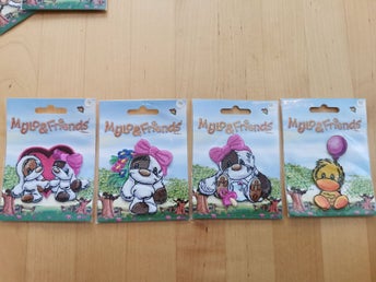 4 st stryka på tygmärke Mylo & friends hund tjej anka rosa nya laga kläder