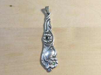 Hänge Nysilver med Swarovski Stenar Antik Nysilver Hänge Smycke