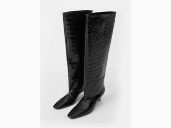 Toteme Wide shaft boots i storlek 40 Toteme Wide shaft boots i storlek 40