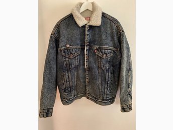 Levis fodrad jeansjacka, stl.M, nyskick Levis fodrad jeansjacka, stl.M, nyskick