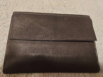 Plånbok Svart Skinn med Sidenfoder Mått 12 cm x 17 cm