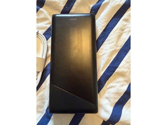 DELTACO Powerbank PB-C1002