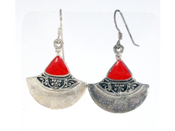 Silver-tone vintage metal ethnic drop earrings-circa 1970s-Weight 8.9g-FREE POST