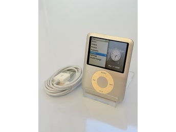 iPod Nano 3rd Generation Silver 4GB