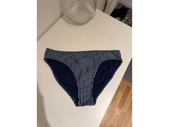 Blåvitrandig bikinitrosa KappAhl